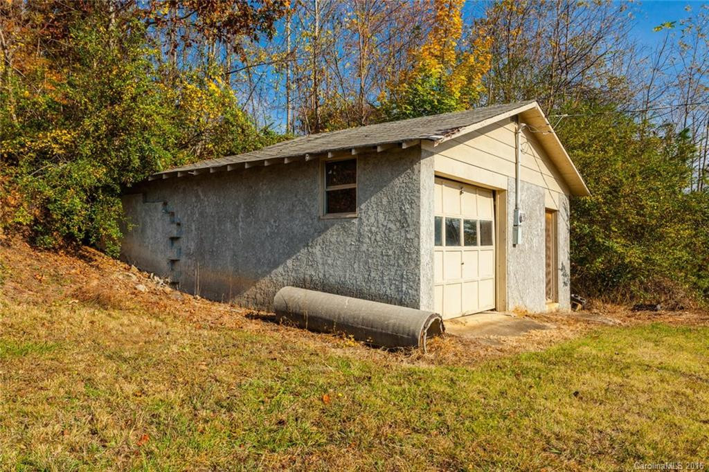 1554 Pisgah Highway - Photo 24