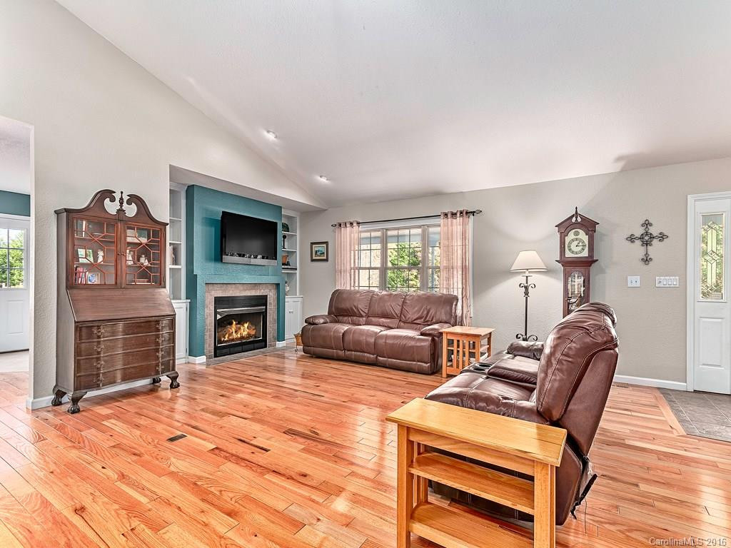 76 Old Springdale Drive - Photo 3