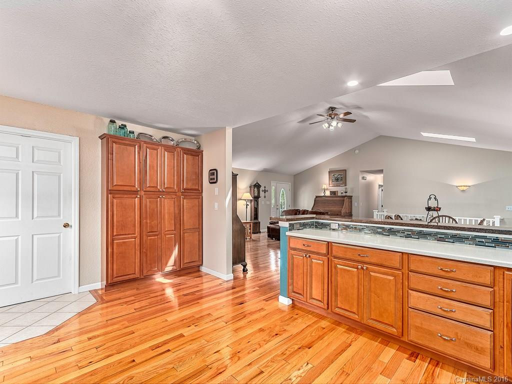 76 Old Springdale Drive - Photo 7
