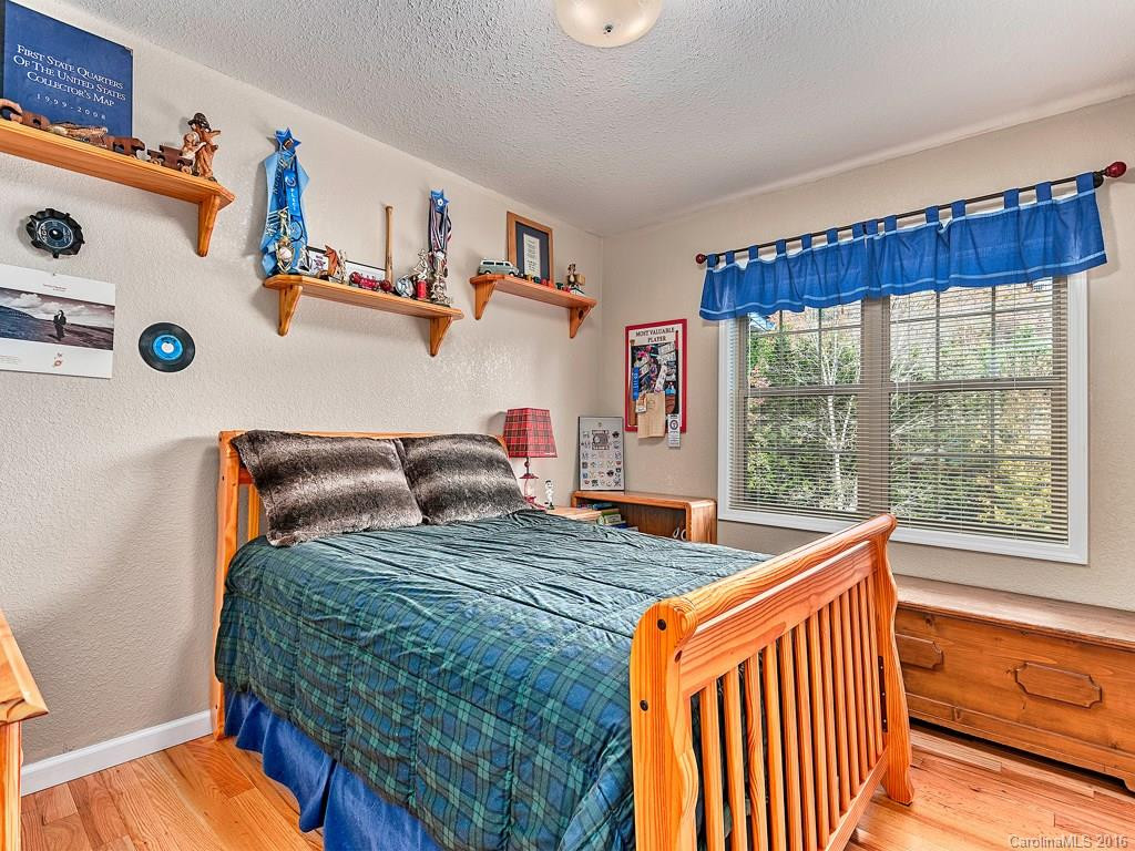 76 Old Springdale Drive - Photo 8