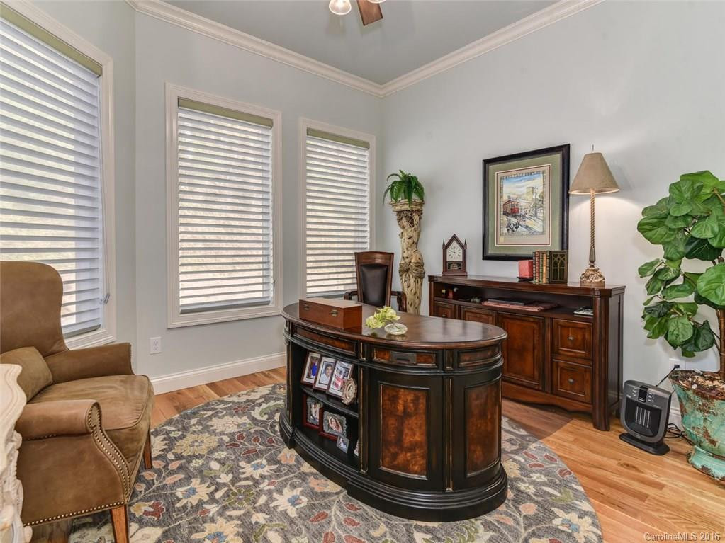 184 Alexander Drive - Photo 13