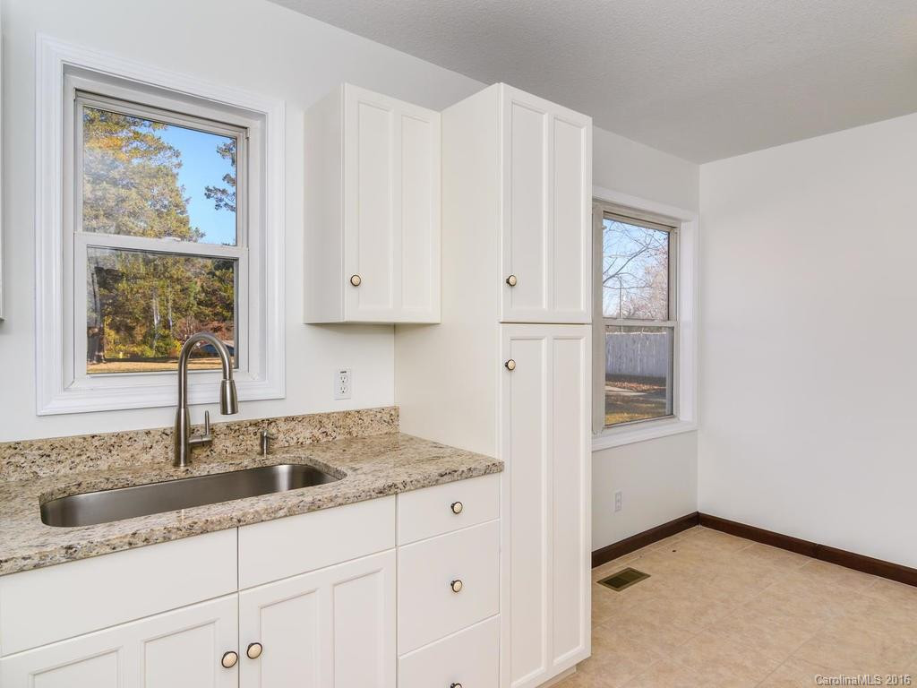 2 Buttonwood Court - Photo 12