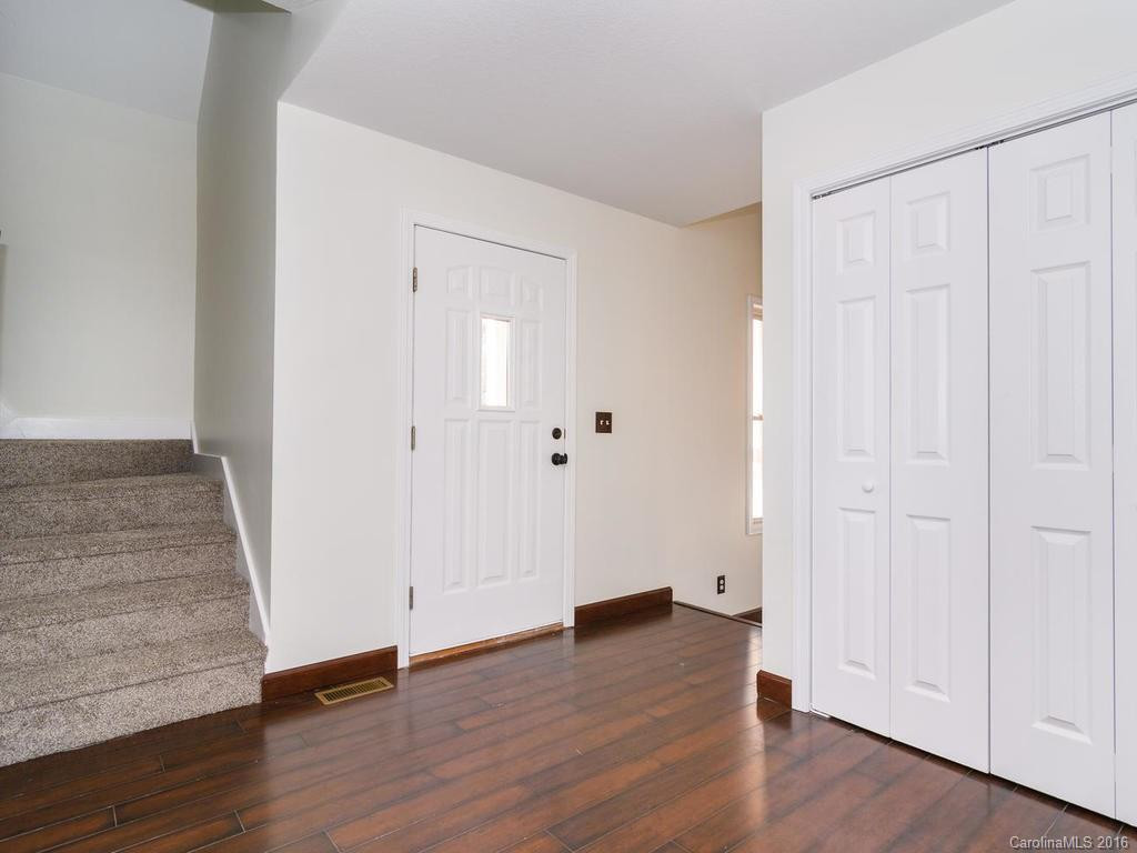 2 Buttonwood Court - Photo 3