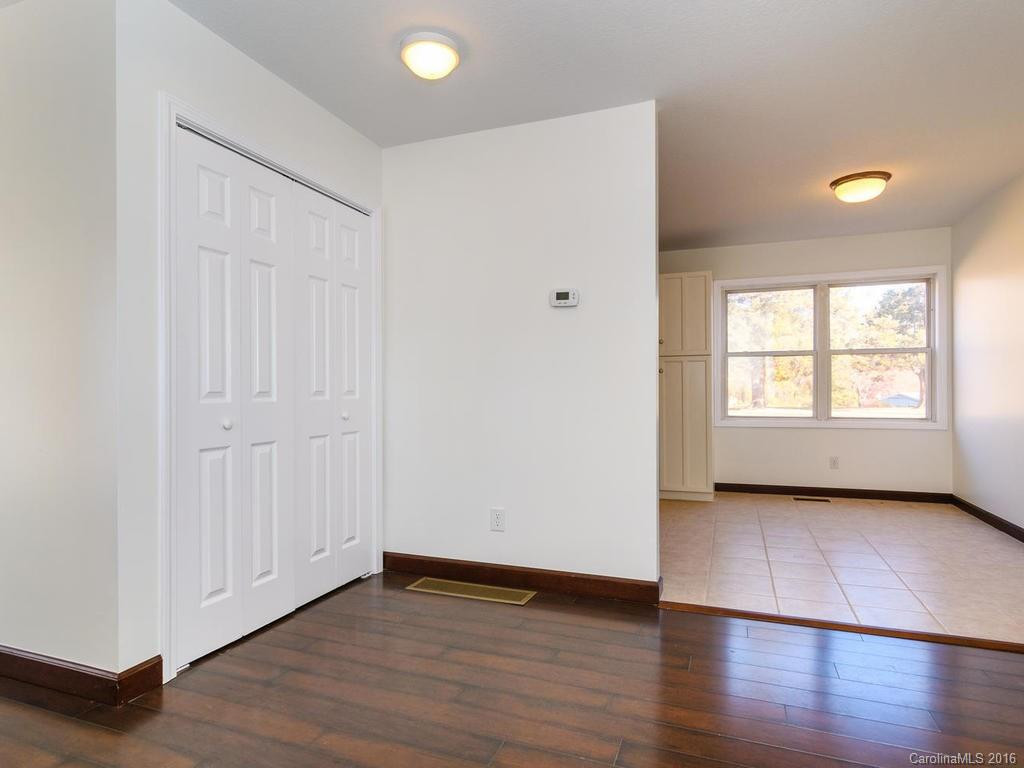 2 Buttonwood Court - Photo 4