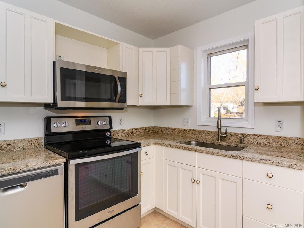 2 Buttonwood Court - Photo 9
