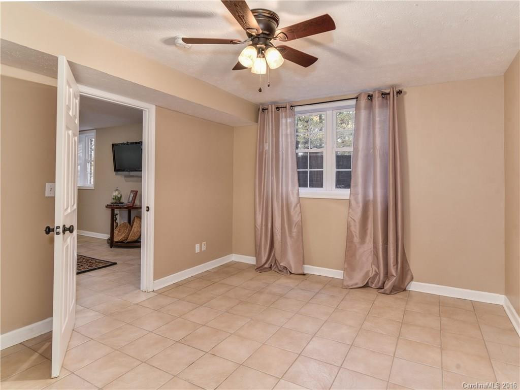 2388 Hebron Road - Photo 18