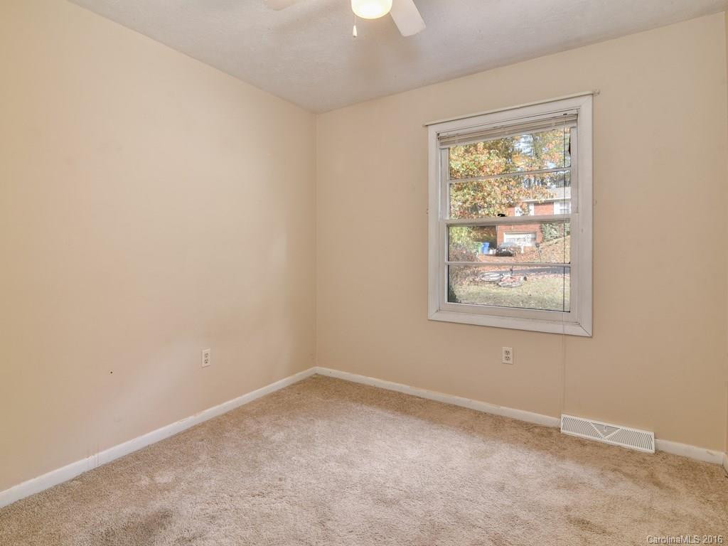 20 Evelake Drive - Photo 13