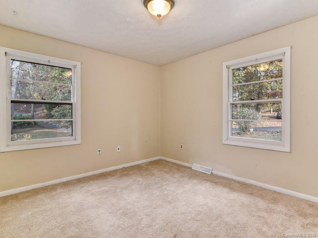20 Evelake Drive - Photo 14