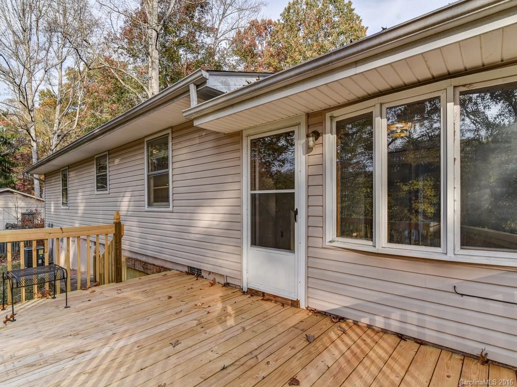 20 Evelake Drive - Photo 16