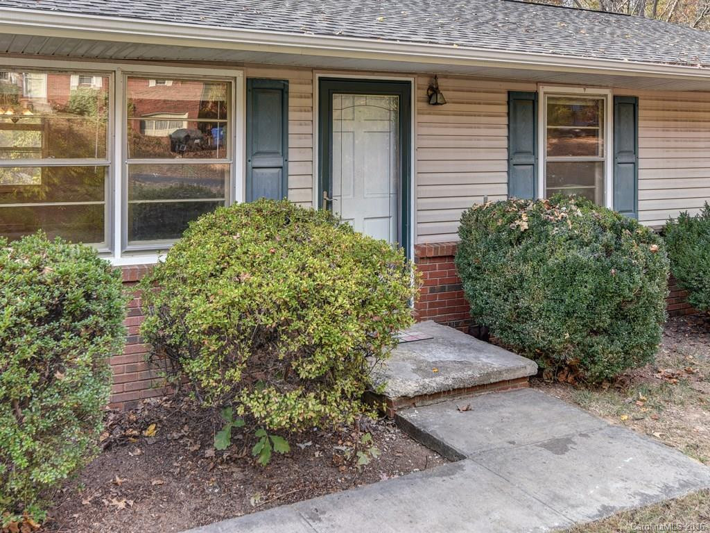 20 Evelake Drive - Photo 3