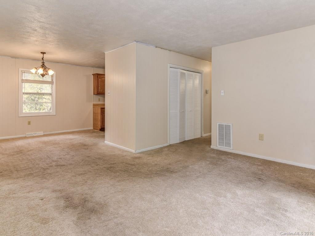 20 Evelake Drive - Photo 7