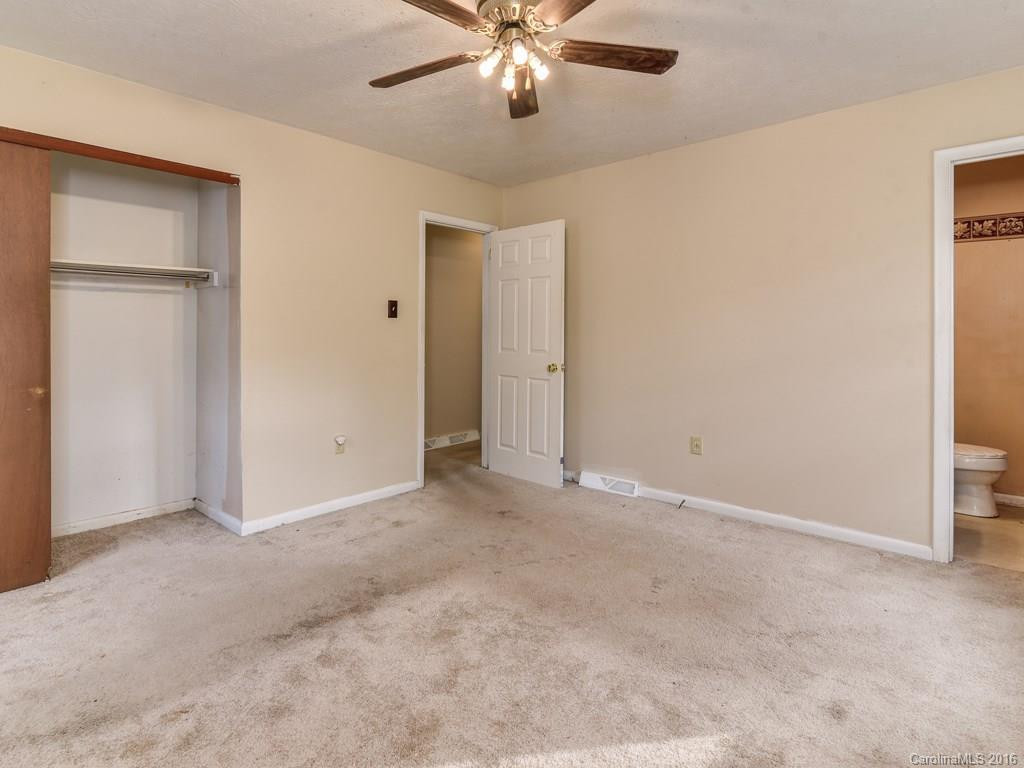 20 Evelake Drive - Photo 10