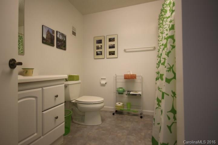 401 Silver Fox Lane - Photo 18