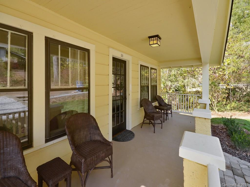 30 Sycamore Street - Photo 2