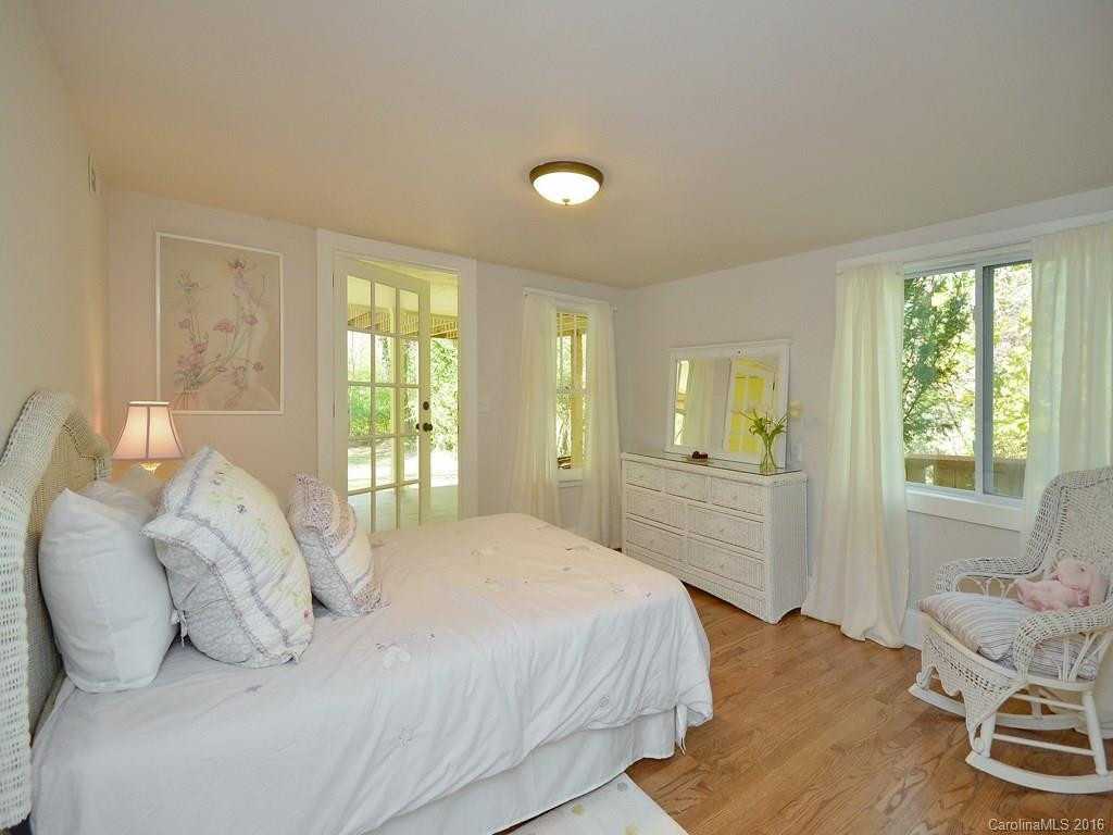 30 Sycamore Street - Photo 19