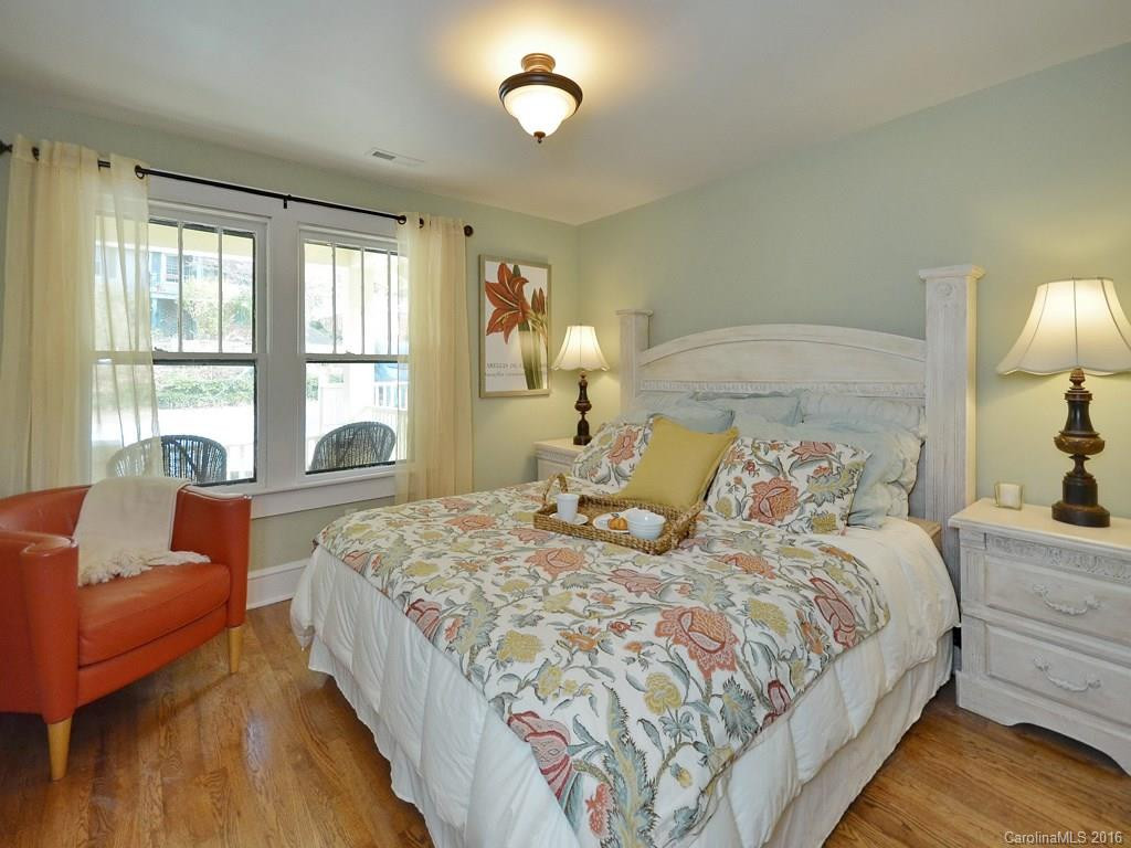 30 Sycamore Street - Photo 5