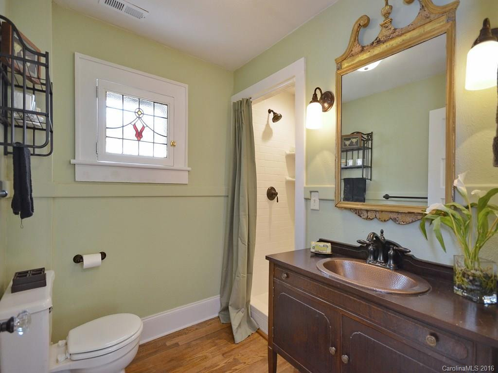 30 Sycamore Street - Photo 7