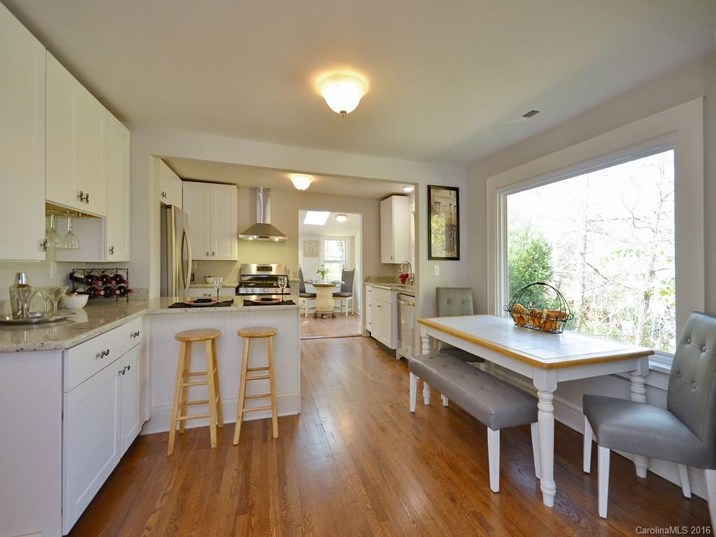 30 Sycamore Street - Photo 9