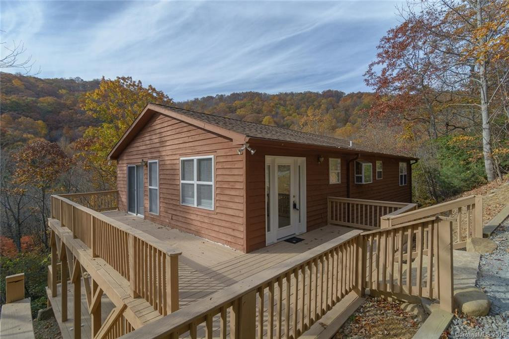 7 Red Oak Forest Lane