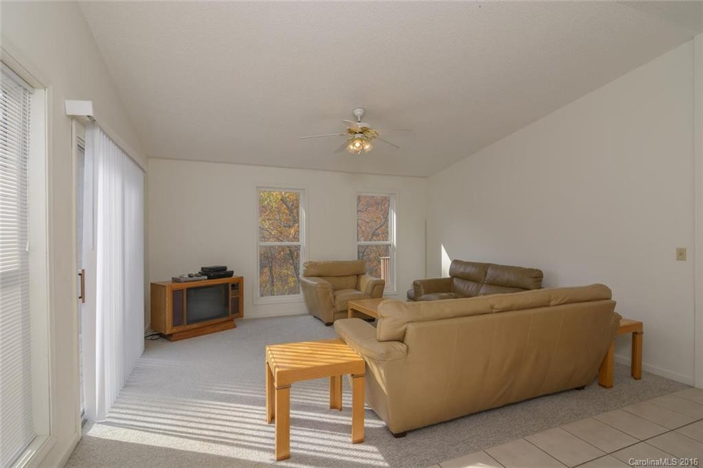 7 Red Oak Forest Lane - Photo 6