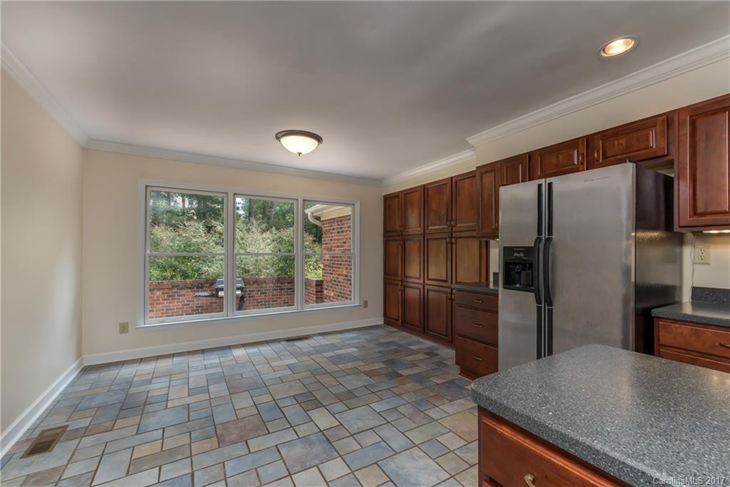 137 Brightmore Circle - Photo 10