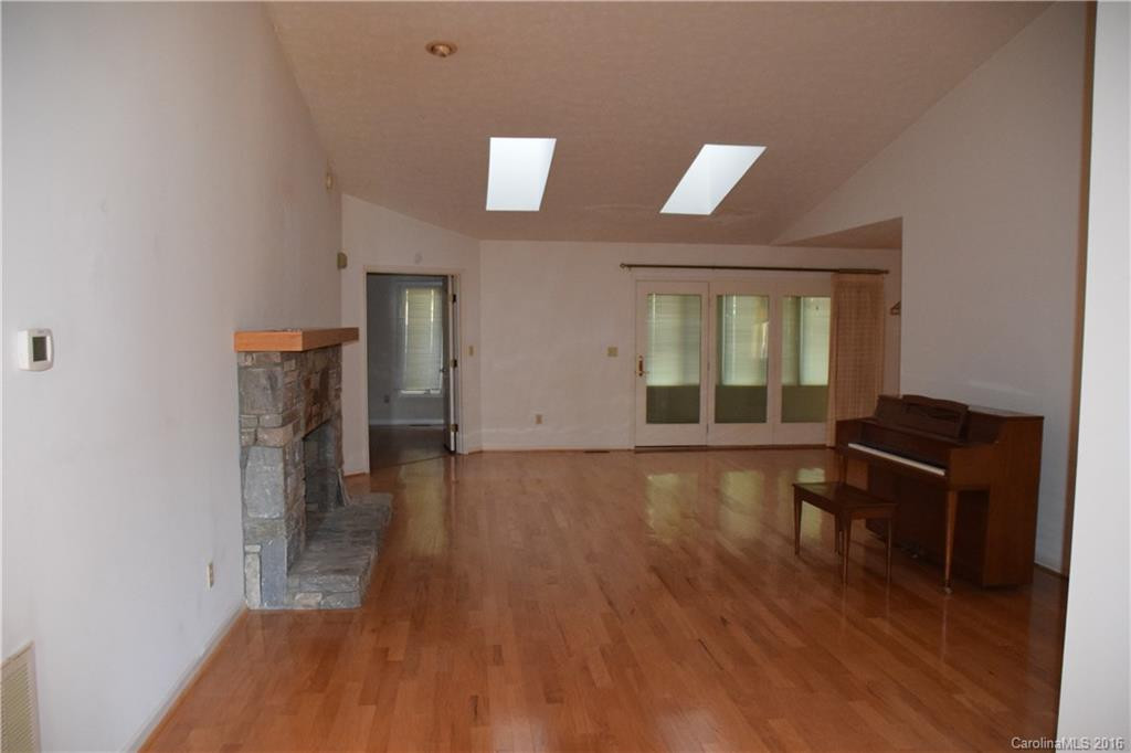 933 Kanuga Road #933 - Photo 3