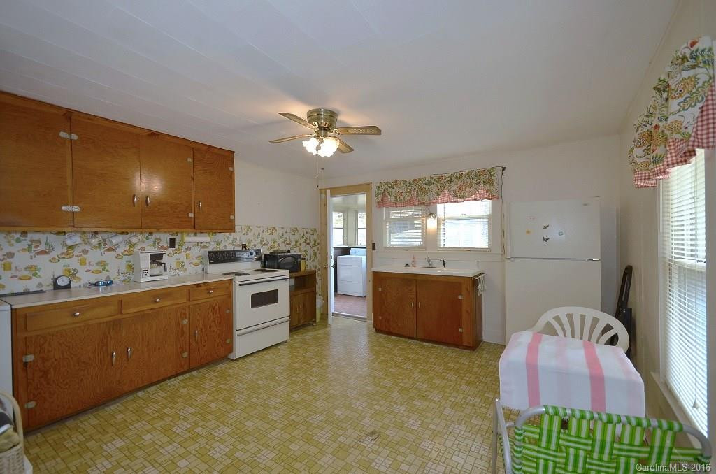 1383 Probart Street - Photo 5