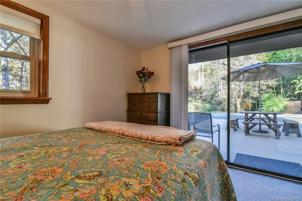 512 Lake Rugby Drive - Photo 11