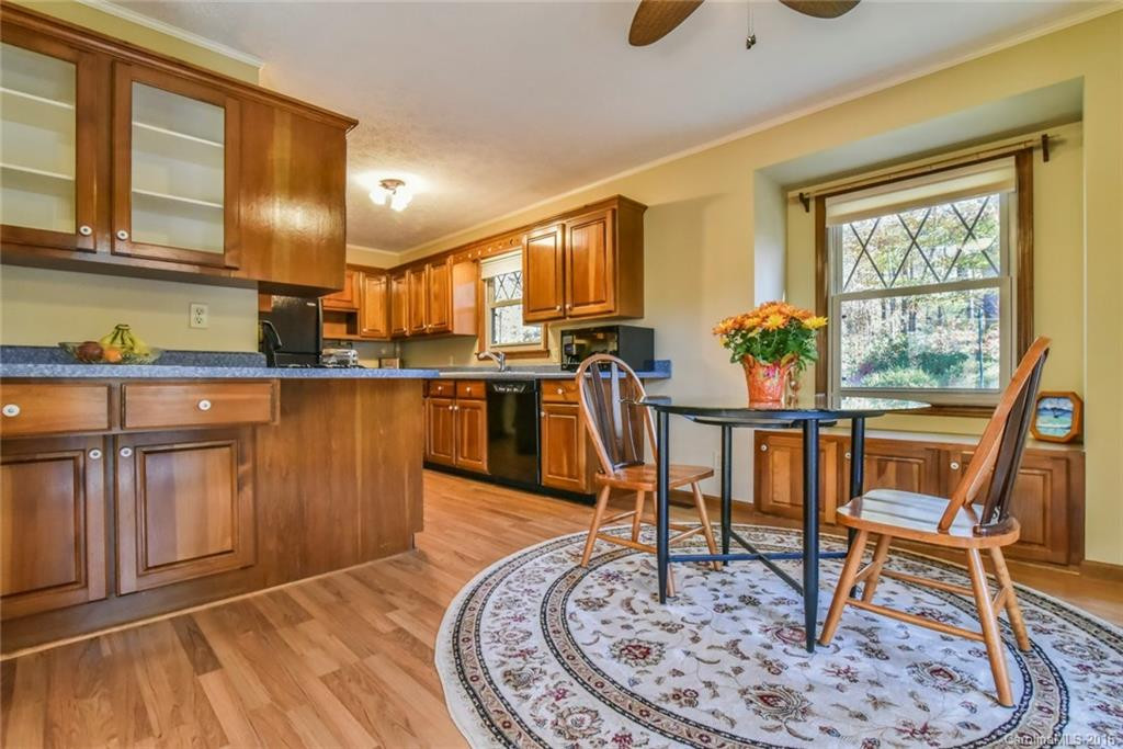 512 Lake Rugby Drive - Photo 20