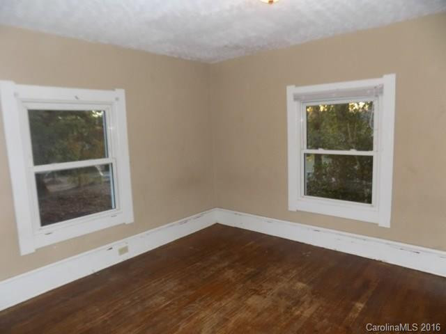 140 Levi Street - Photo 13