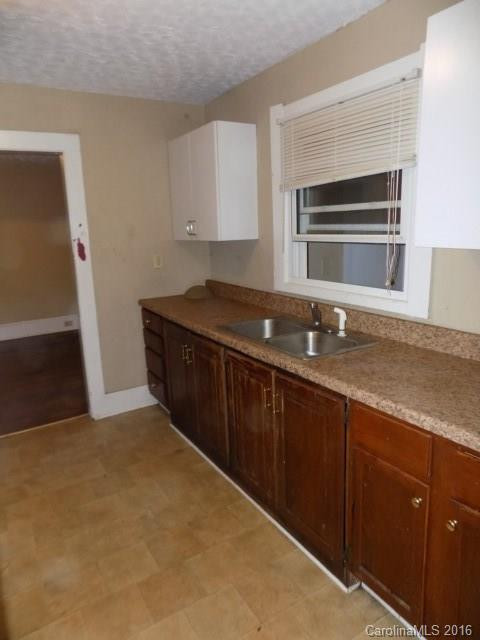 140 Levi Street - Photo 8