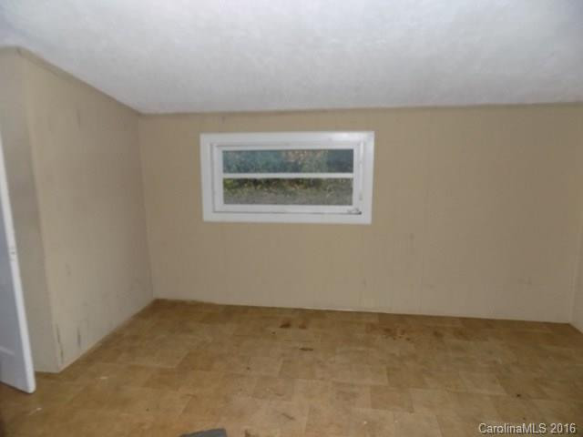 140 Levi Street - Photo 9