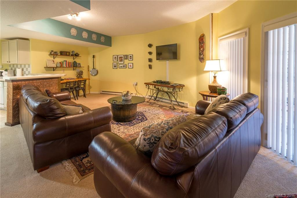 11 Chestnut Lodge Road - Photo 18