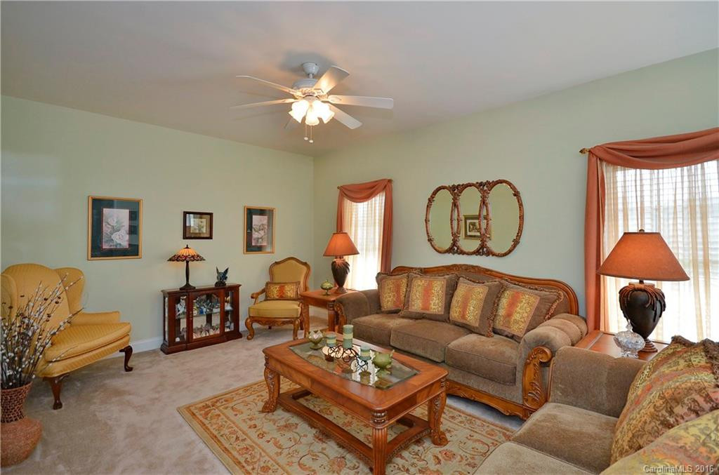 494 Riverwind Drive - Photo 4