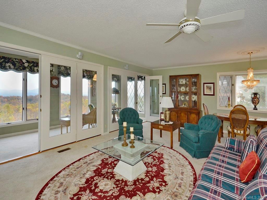 502 Fleetwood Plaza ## - Photo 3