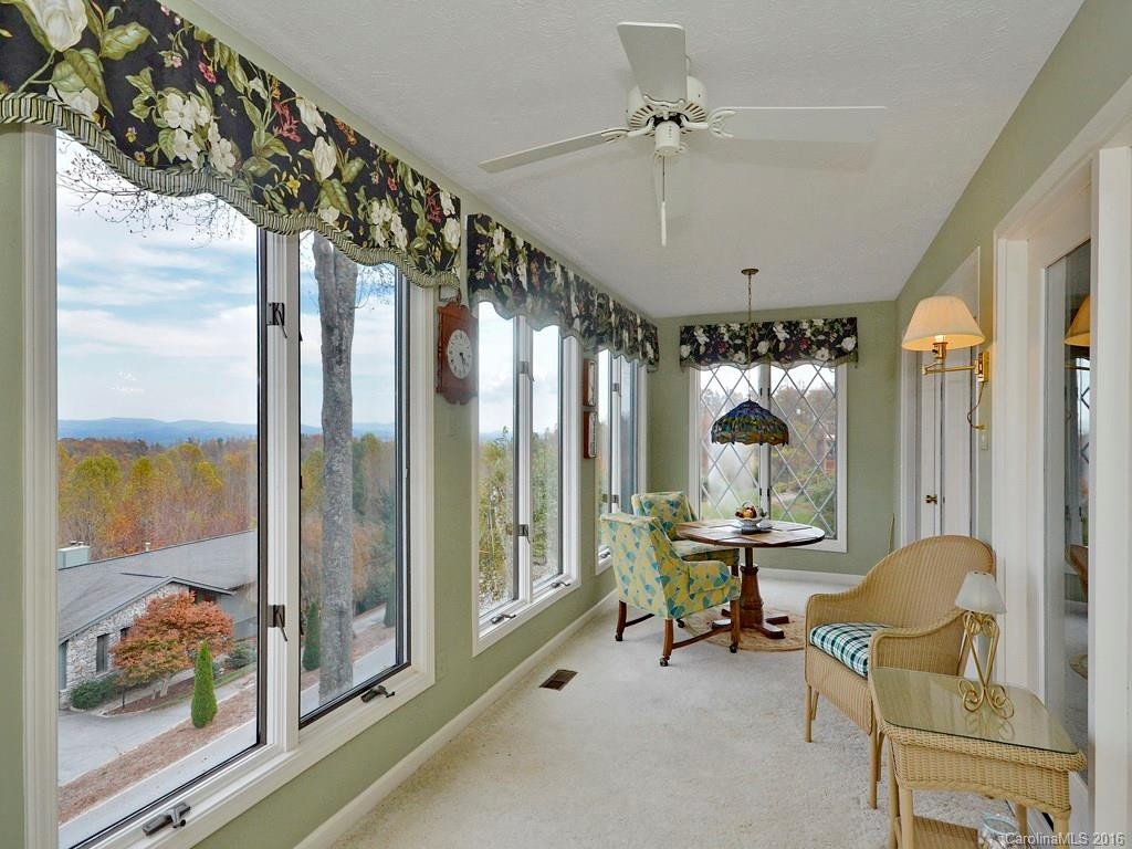 502 Fleetwood Plaza ## - Photo 4