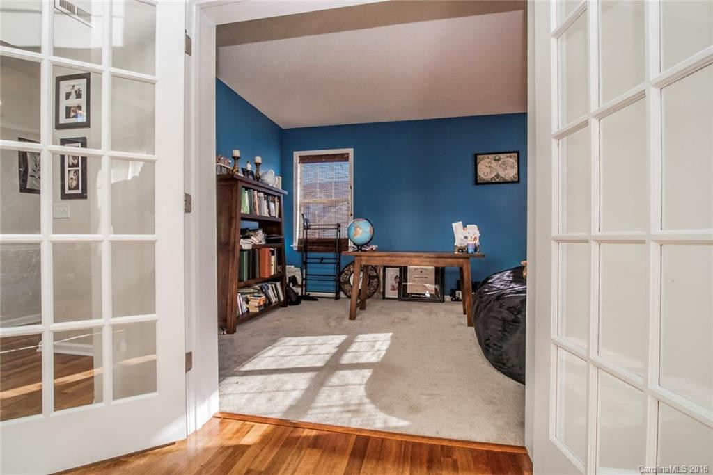 300 Wildbriar Road - Photo 14