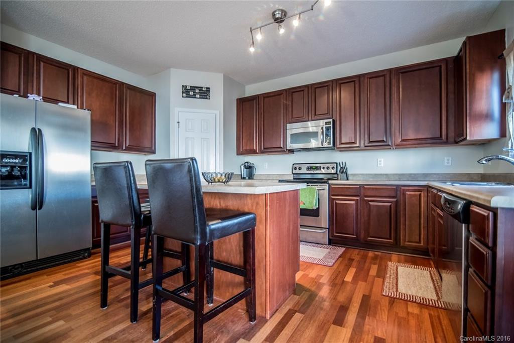 300 Wildbriar Road - Photo 7