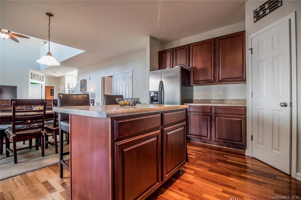 300 Wildbriar Road - Photo 9