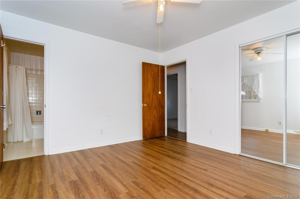 24 Looking Glass Lane - Photo 12