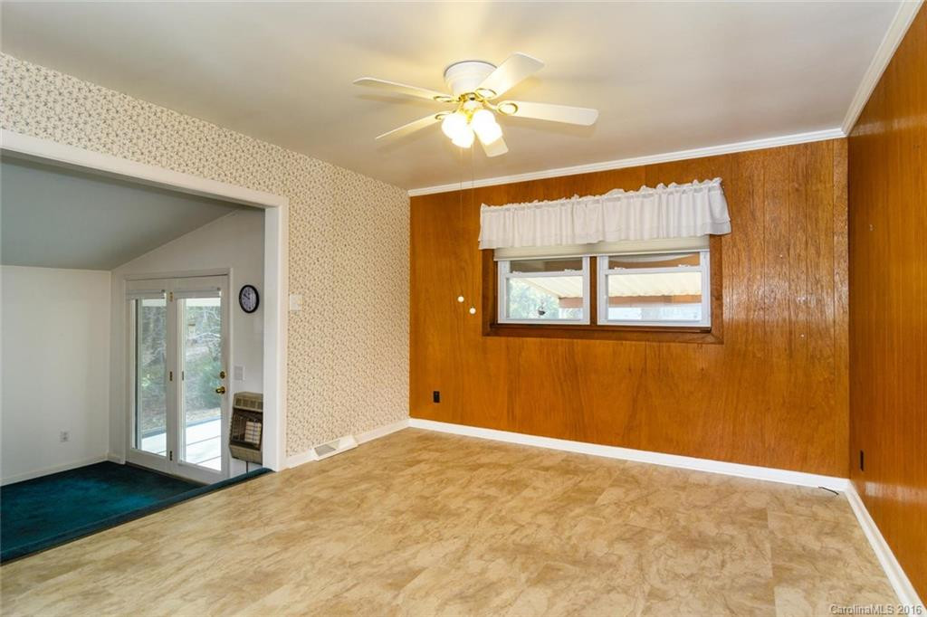 24 Looking Glass Lane - Photo 5