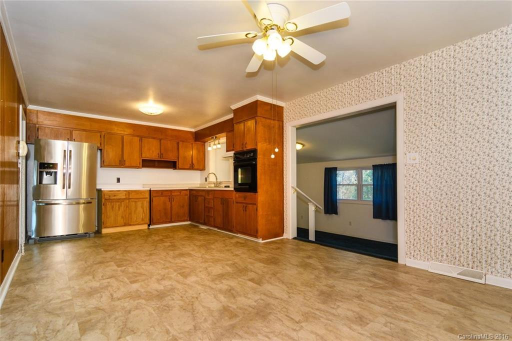 24 Looking Glass Lane - Photo 6