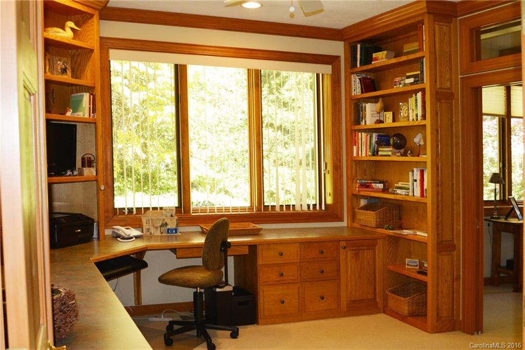 216 Pheasant Run - Photo 11