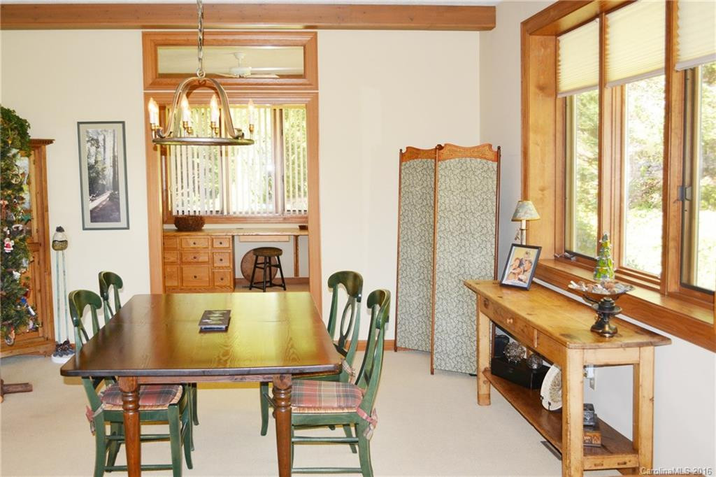 216 Pheasant Run - Photo 6