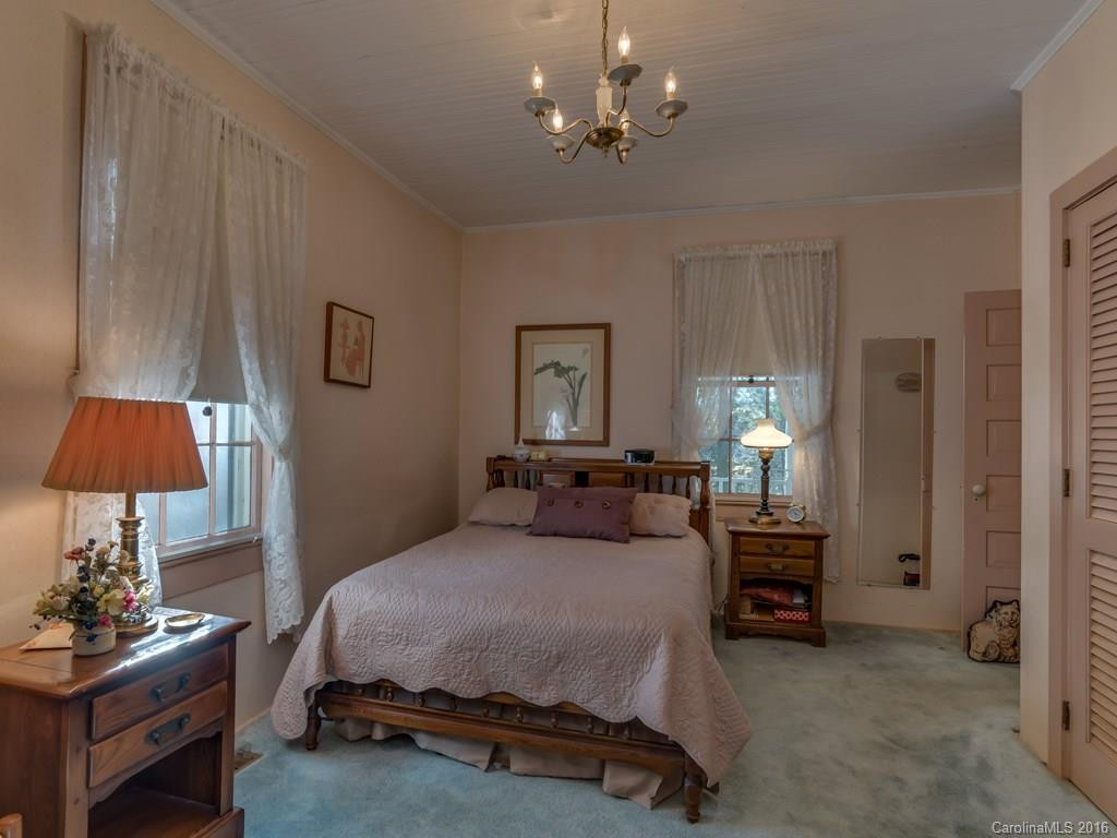 366 Chisholm Street - Photo 11