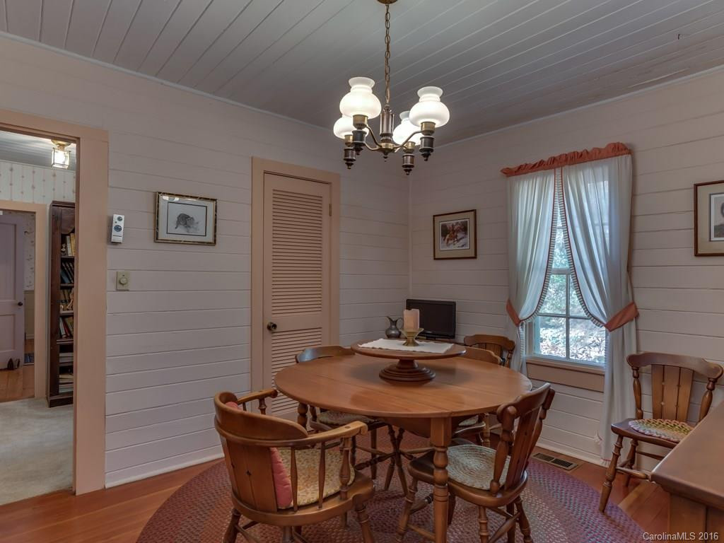 366 Chisholm Street - Photo 9