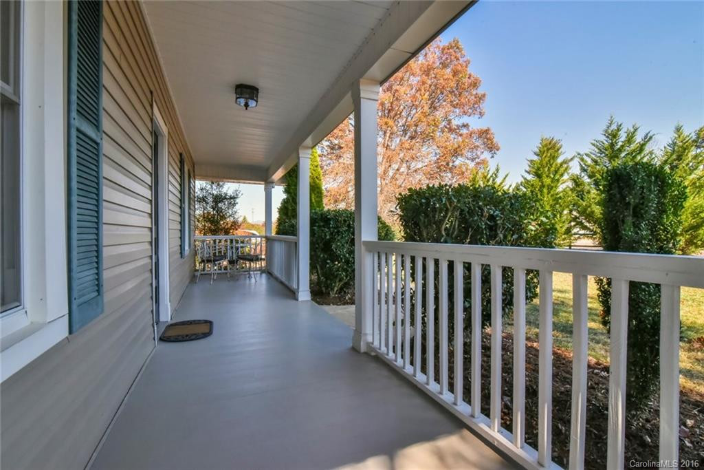 649 Locust Grove Road - Photo 3