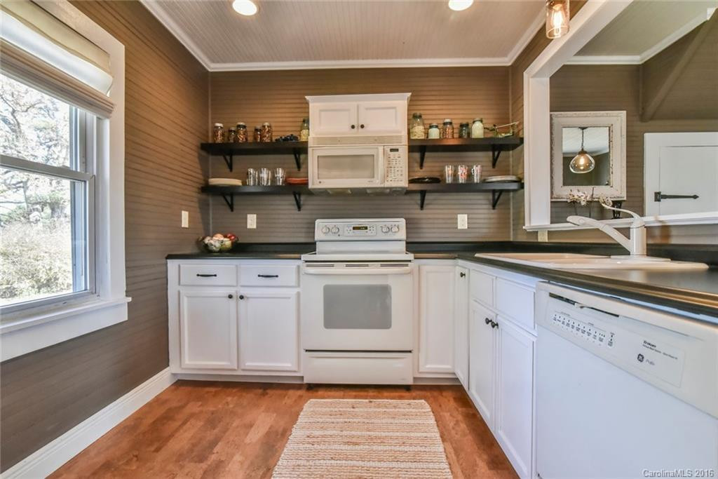649 Locust Grove Road - Photo 10