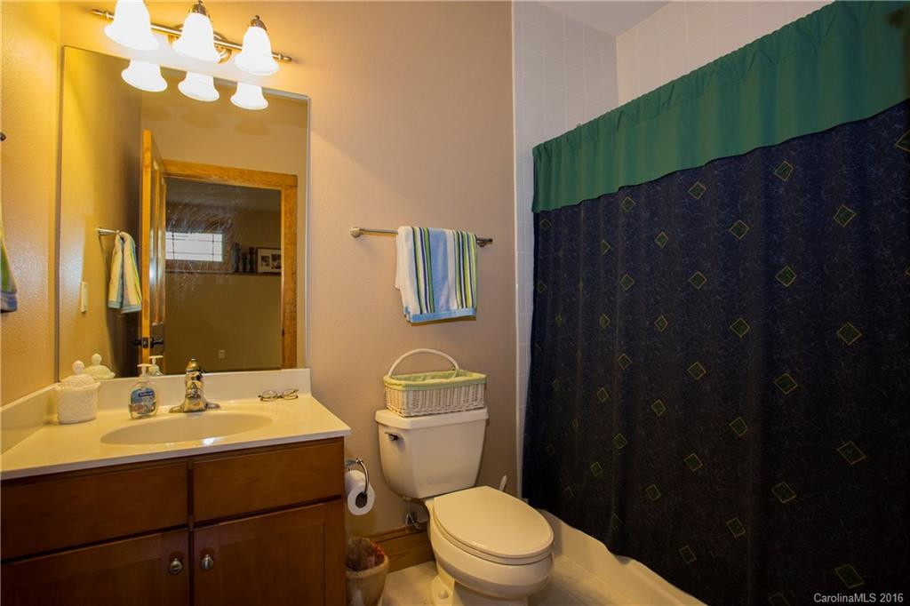 19 Lake Avenue - Photo 19