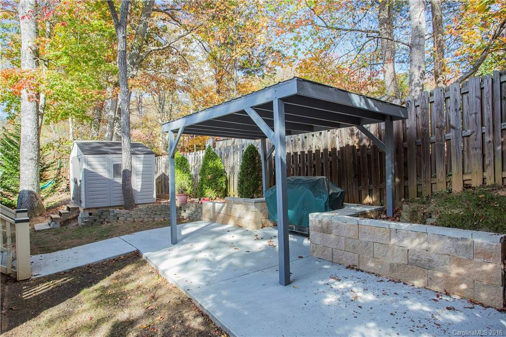19 Lake Avenue - Photo 22
